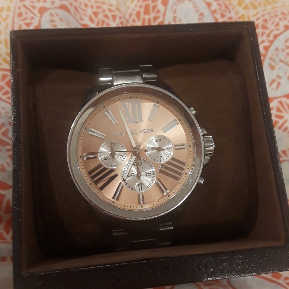 Beautiful Michael Kors silver and rose gold watch